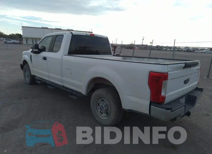 1FT7X2A69JEB84660 Photo# 3