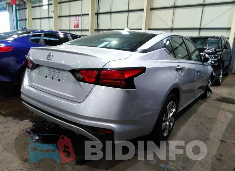 004BL4BV5LC130638 Photo# 4