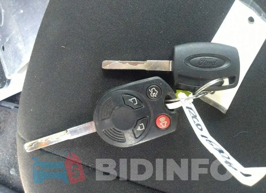1FADP3E21HL318833 Photo# 11