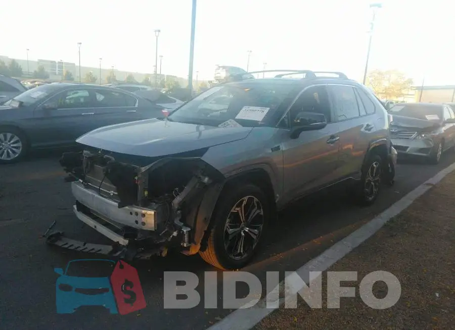 JTMFB3FV3MD047689 Photo# 2