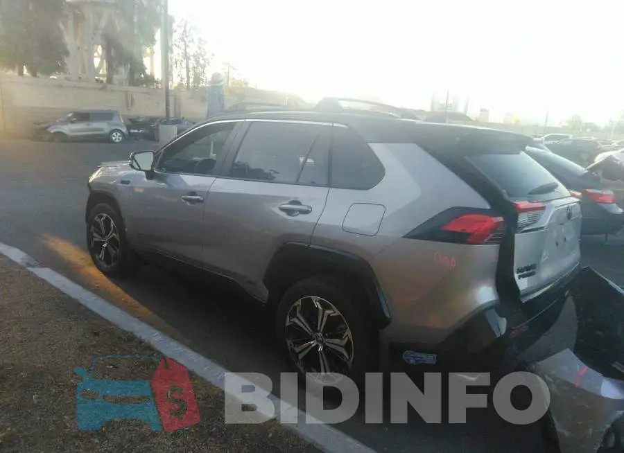 JTMFB3FV3MD047689 Photo# 3