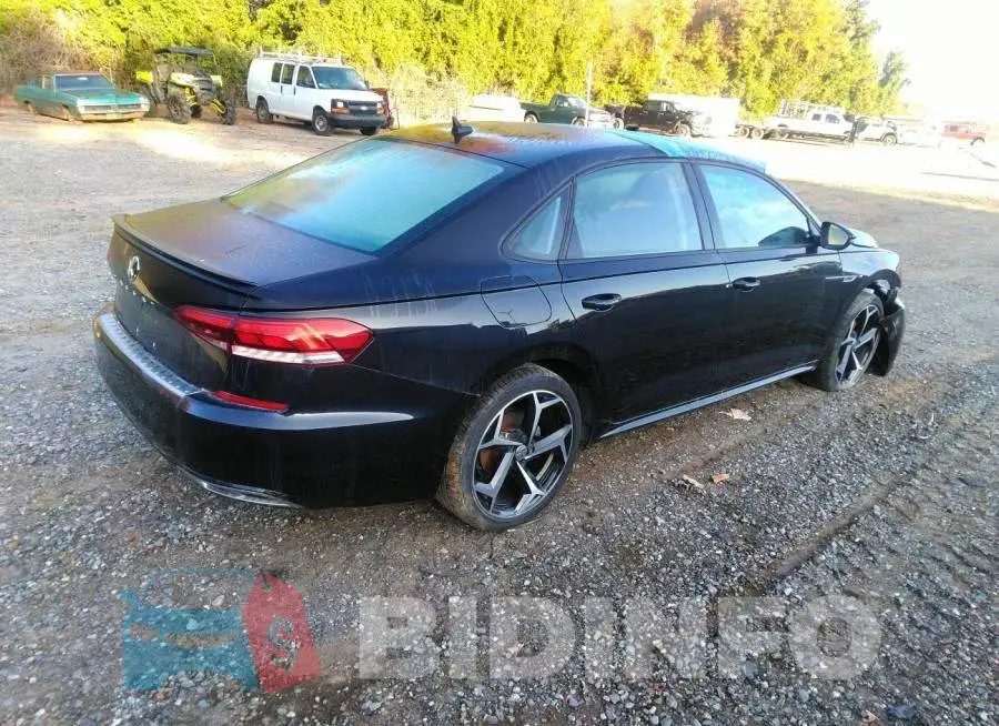 1VWMA7A32LC017608 Photo# 4