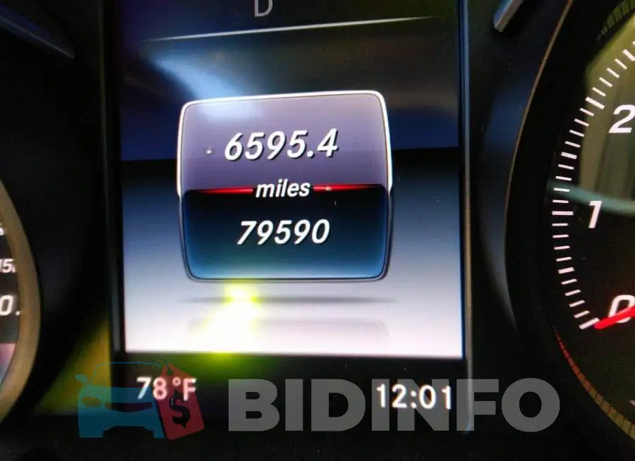 55SWF4JB4GU121687 Photo# 7