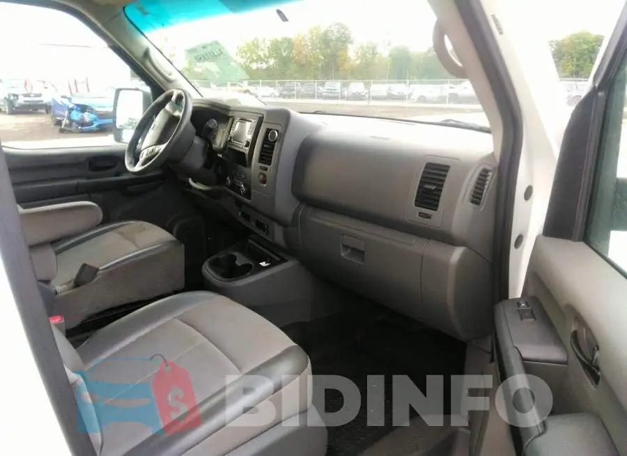 1N6BF0LY2JN802043 Photo# 5