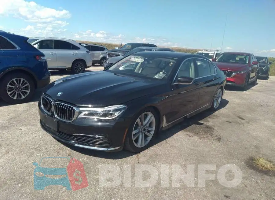 WBA7F2C53JG423922 Photo# 2