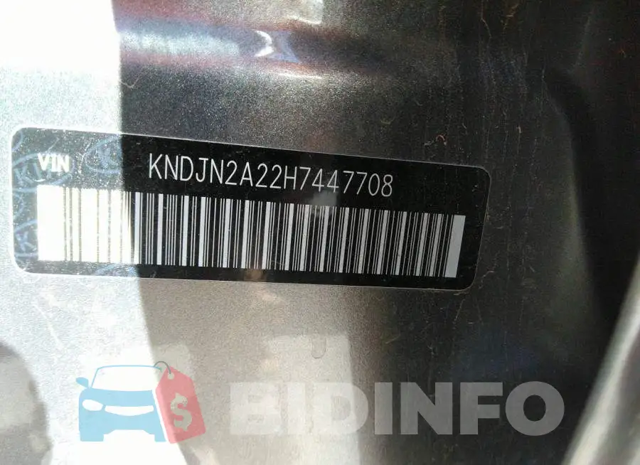 KNDJN2A22H7447708 Photo# 9