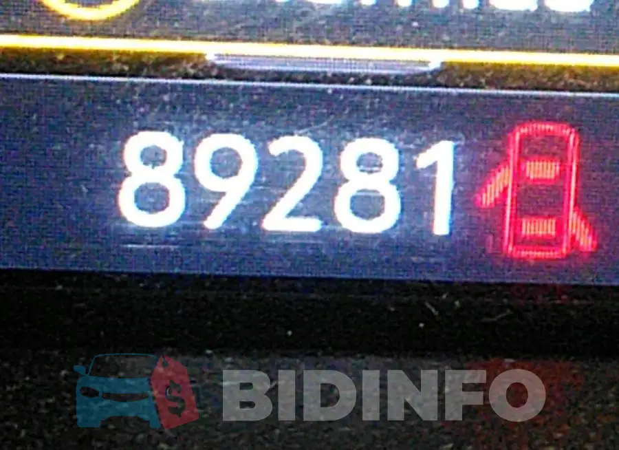 1GCPTDE19K1166027 Photo# 7