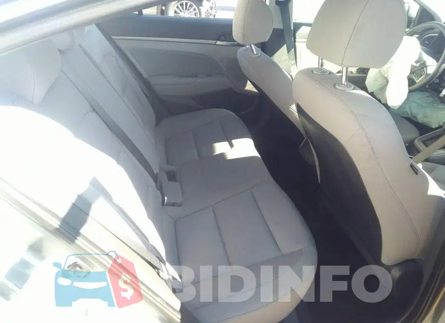 KMHD84LF6HU405104 Photo# 8
