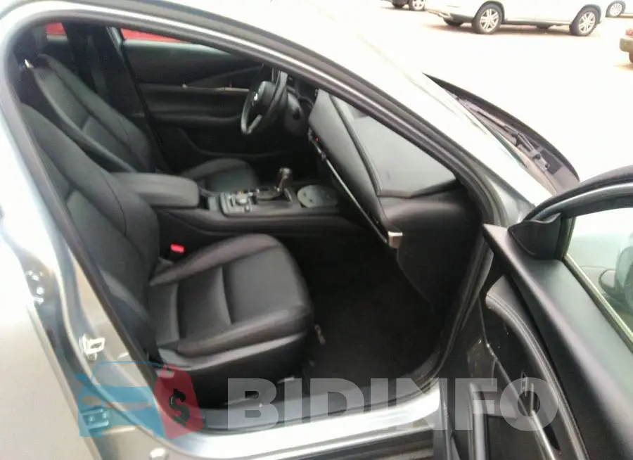 3MVDMBBL4MM256734 Photo# 5