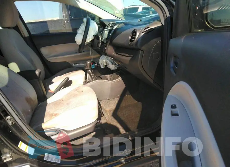 ML32F3FJ6LHF04475 Photo# 5