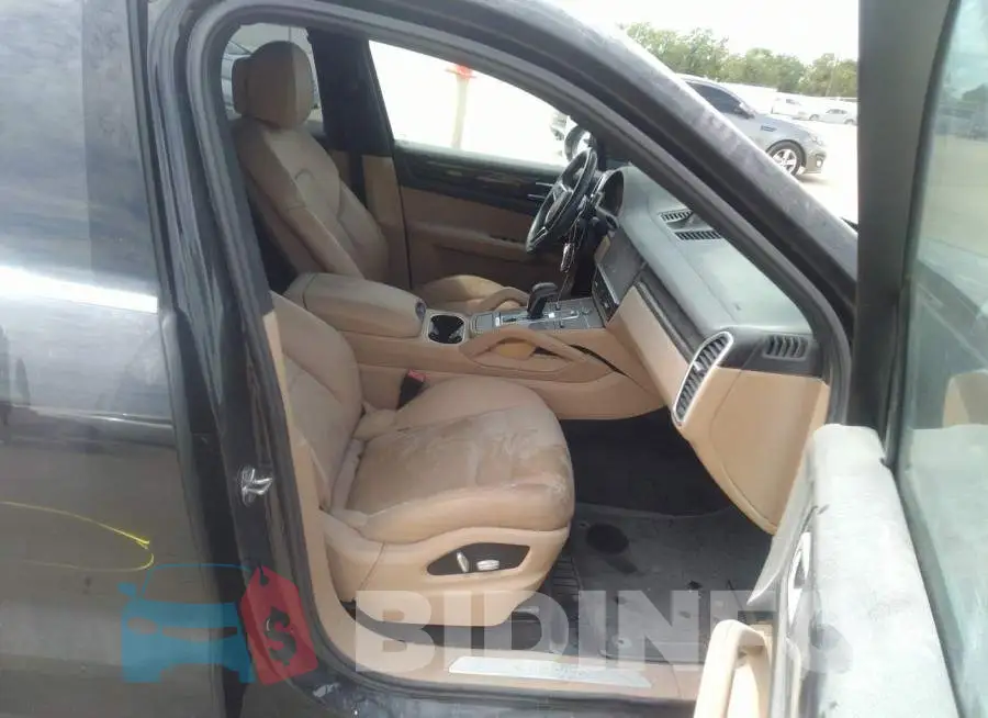 WP1AA2AY6KDA18112 Photo# 5