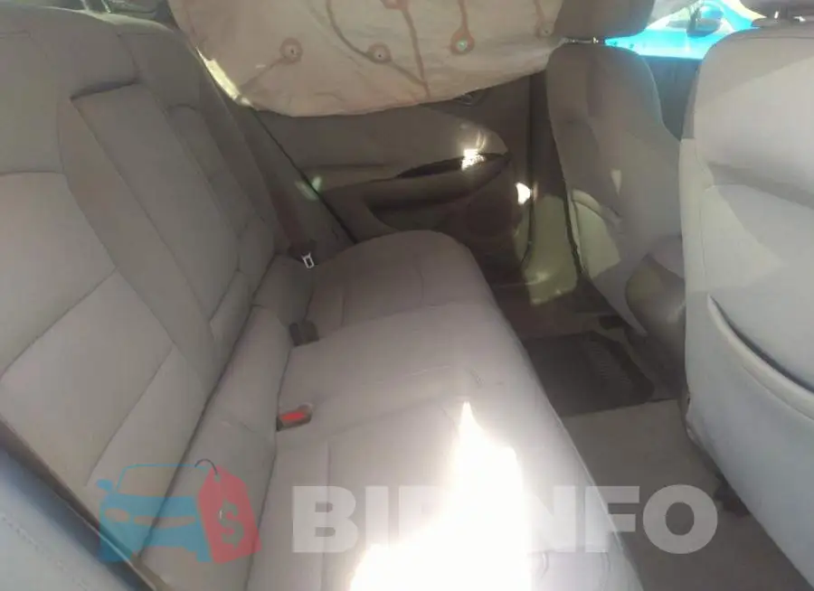 1G1ZB5ST2HF150201 Photo# 8