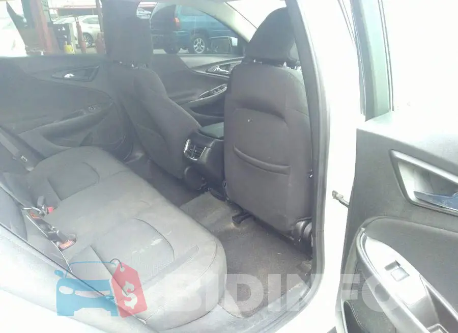 1G1ZD5ST2LF011835 Photo# 8