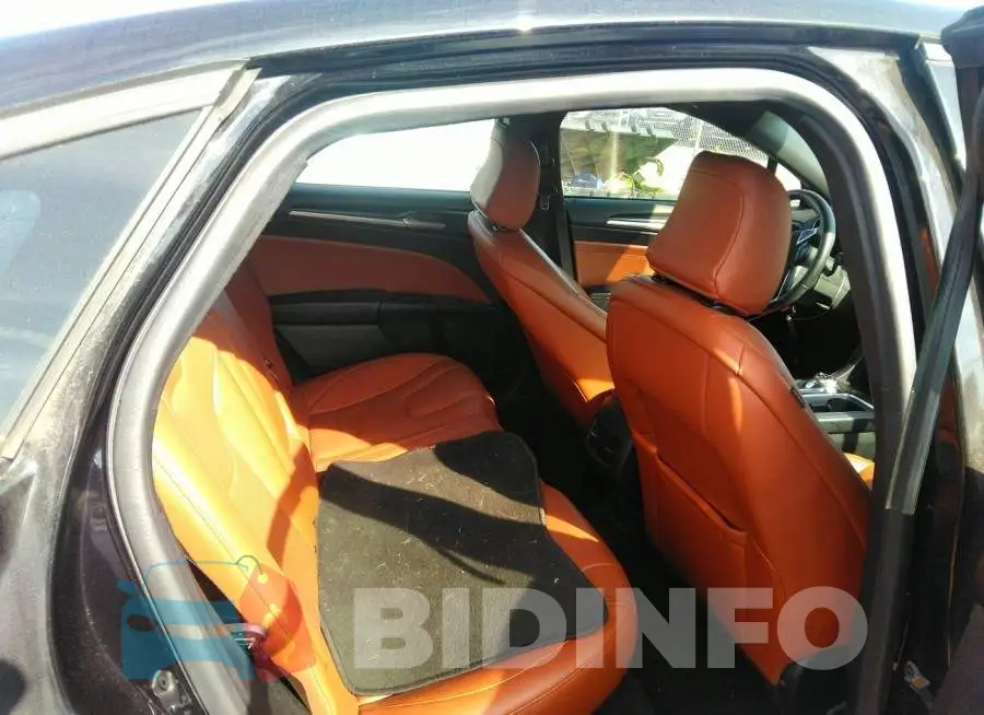 3FA6P0D99LR128102 Photo# 8