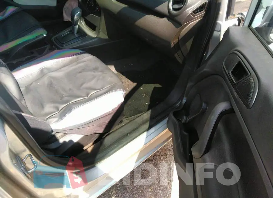 3FADP4AJXKM141286 Photo# 5