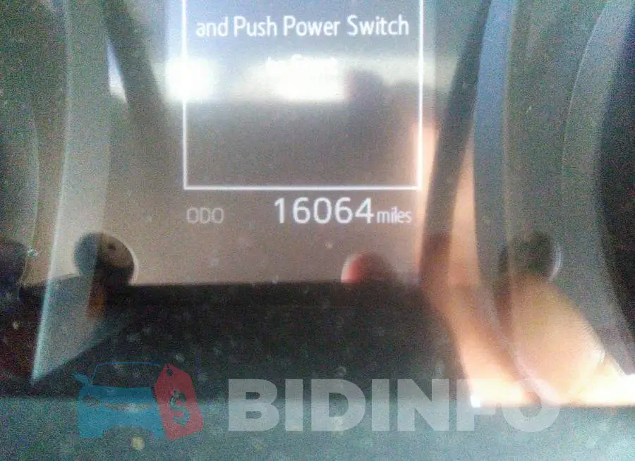 4T1C31AK5NU572803 Photo# 7