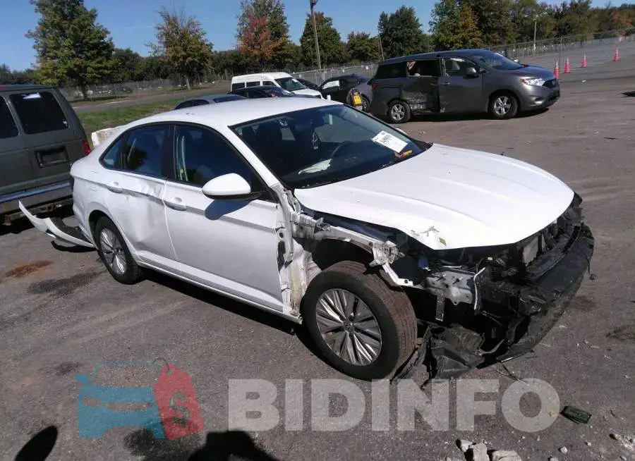 3VWCB7BU2LM033757 Photo# 1