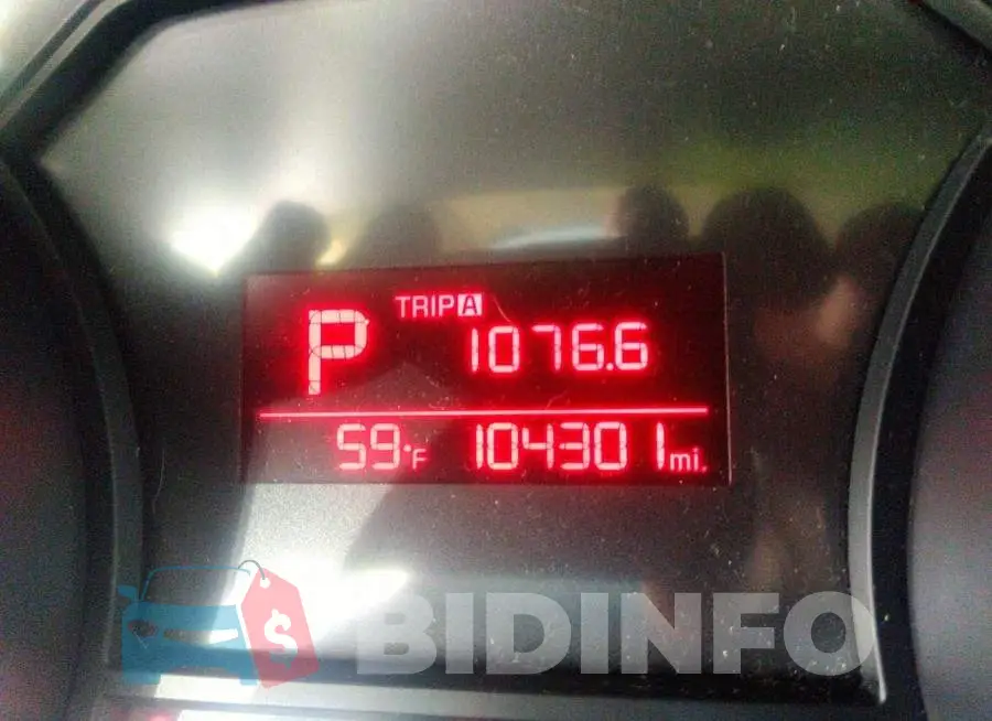KNDMB5C10J6398564 Photo# 7