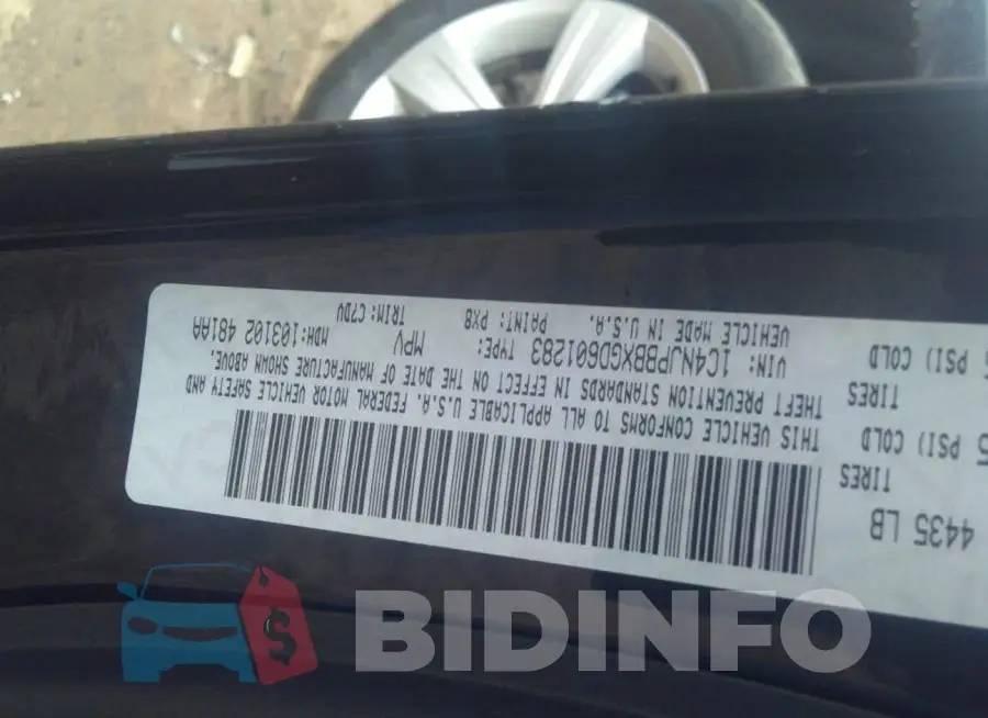 1C4NJPBBXGD601283 Photo# 9