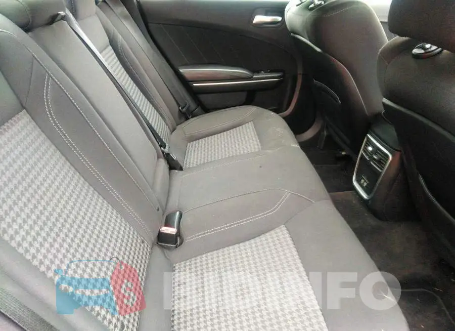 2C3CDXCTXJH233949 Photo# 8