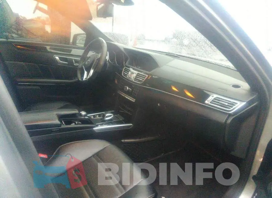 WDDHH7GB2FB165997 Photo# 5