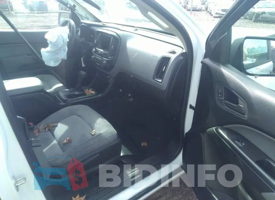 1GCHSBEA9L1179633 Photo# 5