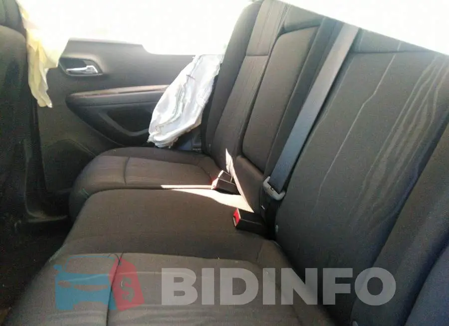 KL7CJLSB0FB104556 Photo# 8