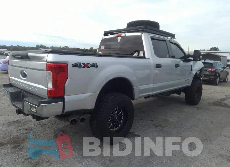 1FT7W2BT2HEC64643 Photo# 4