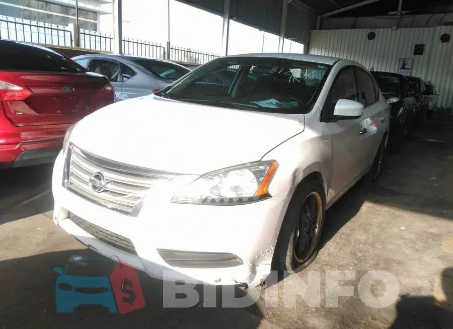 001AB7AP4FL672046 Photo# 2
