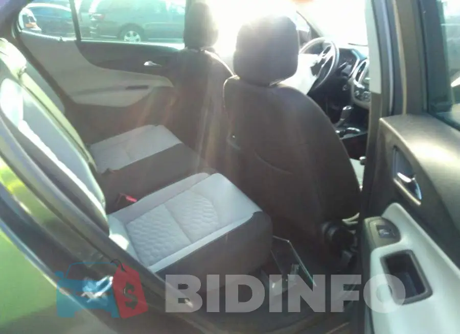 2GNAXHEV4J6163124 Photo# 8