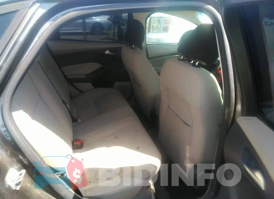 1FADP3F22FL230921 Photo# 8