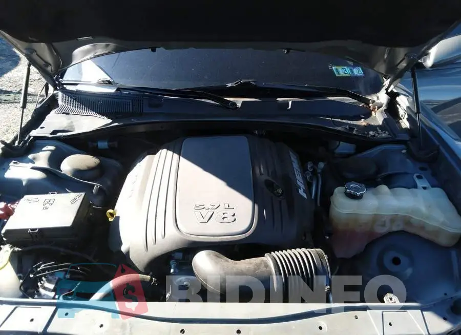 2C3CDXCT3KH650802 Photo# 10