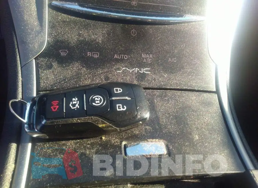 3LN6L2LU2GR606045 Photo# 11