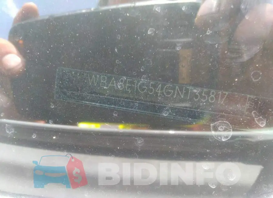 WBA8E1G54GNT35817 Photo# 9