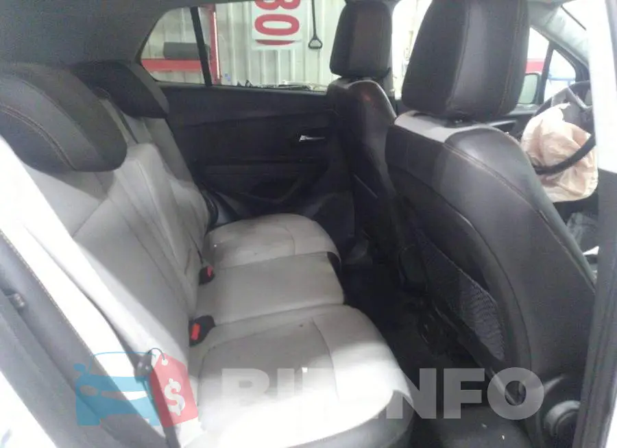 3GNCJLSB2KL179018 Photo# 8