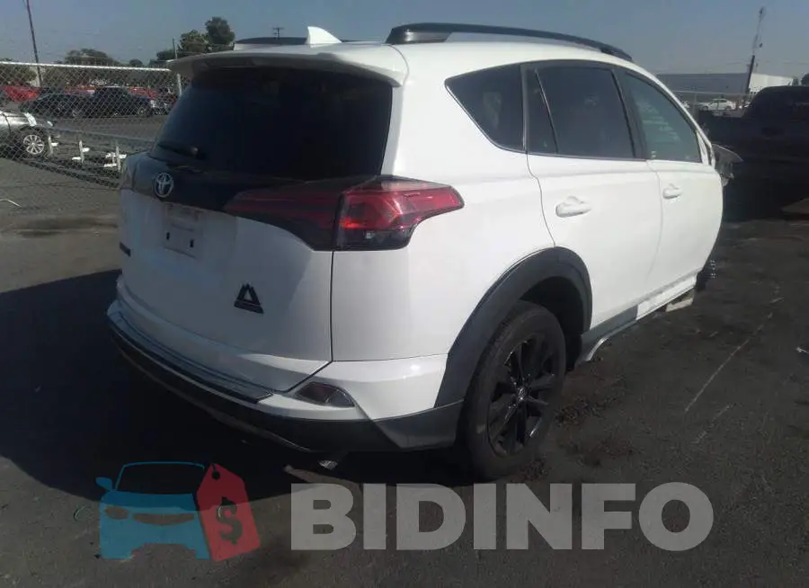 2T3RFREV8JW756607 Photo# 4