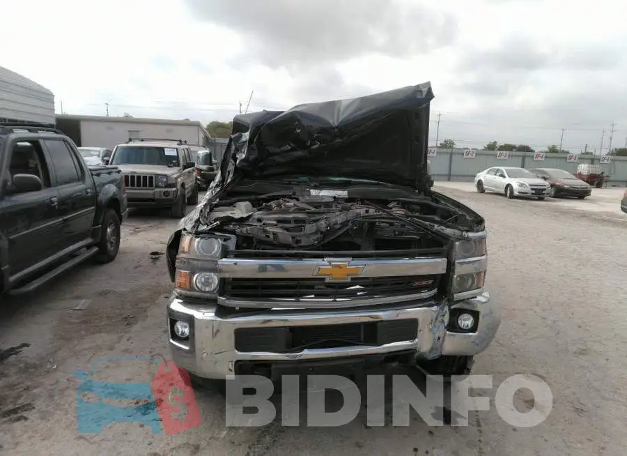 1GC1KWE84FF628276 Photo# 6