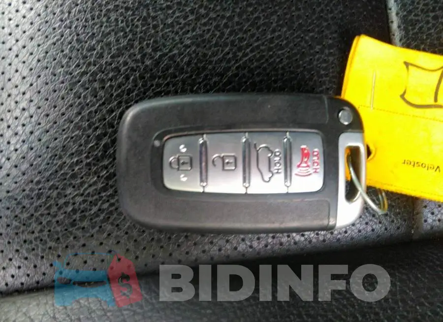 KMHTC6AE8GU299589 Photo# 11