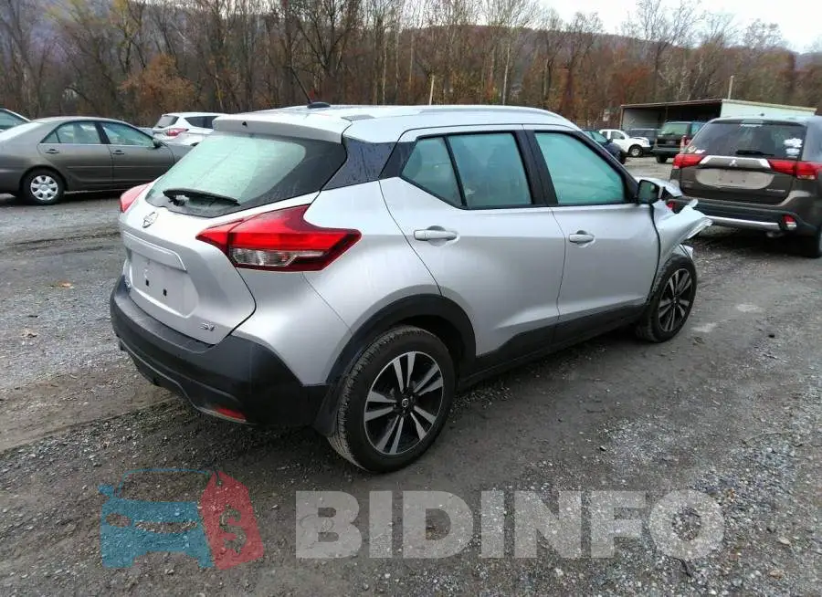 3N1CP5CU0JL546292 Photo# 4