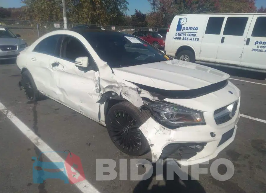 WDDSJ4EB4FN172864 Photo# 1