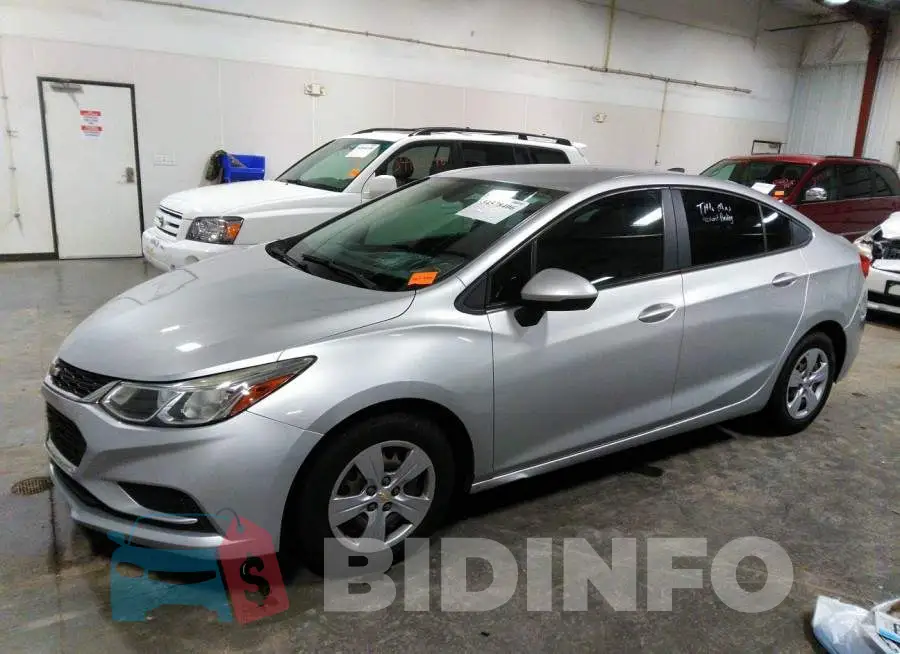 3G1BC5SM6HS548725 Photo# 2