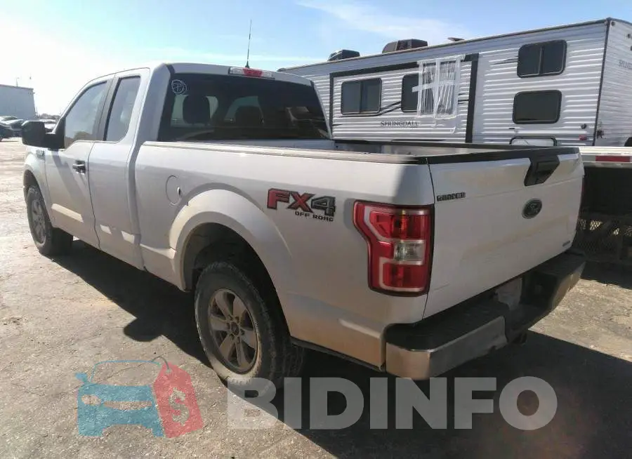 1FTFX1E45KKD15956 Photo# 3