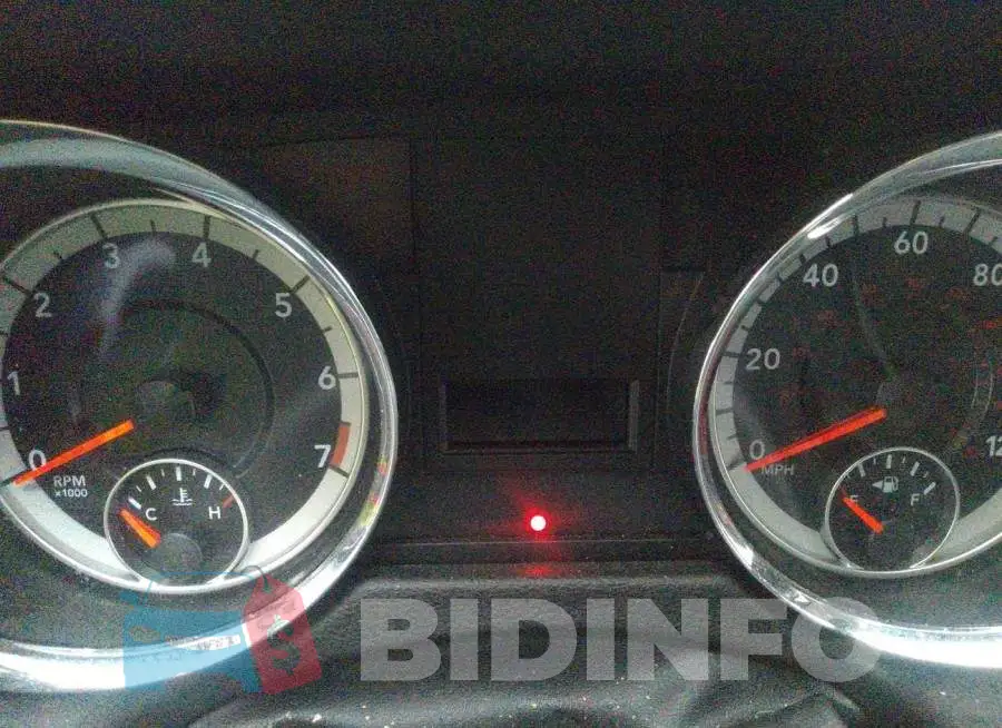 2C4RDGCG8KR510196 Photo# 7