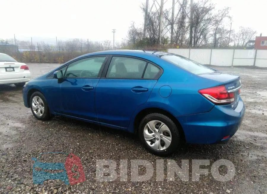 19XFB2F53FE050636 Photo# 3