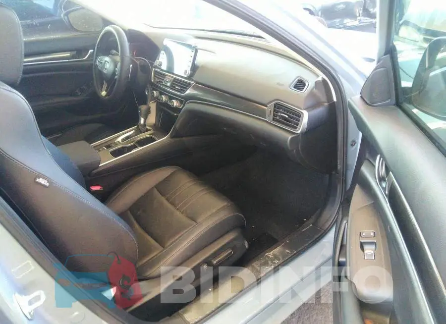 1HGCV1F42MA114792 Photo# 5