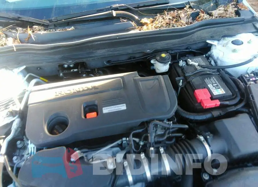 1HGCV2F32KA026013 Photo# 10