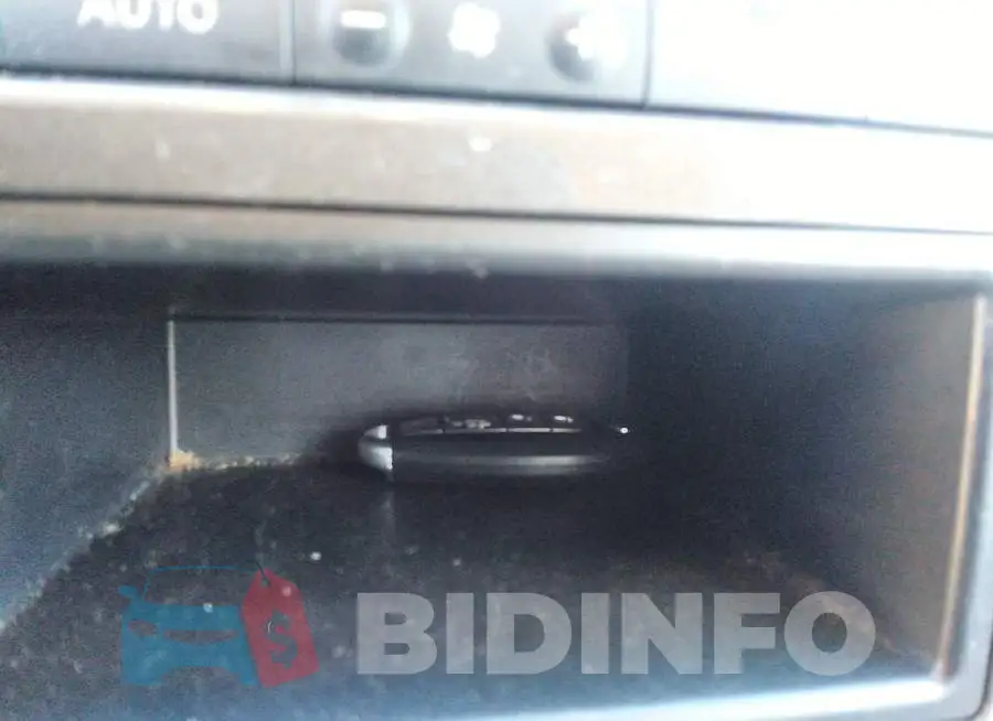 JN8AE2KPXH9168381 Photo# 11