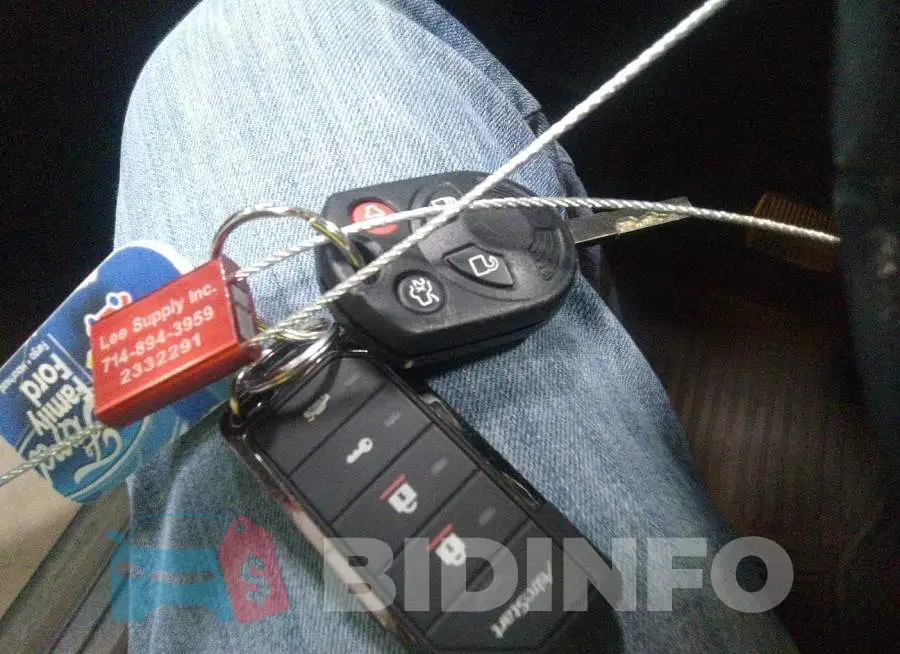 1FADP3FE4JL332627 Photo# 11