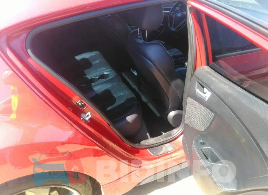 KMHTC6AE8FU216404 Photo# 8