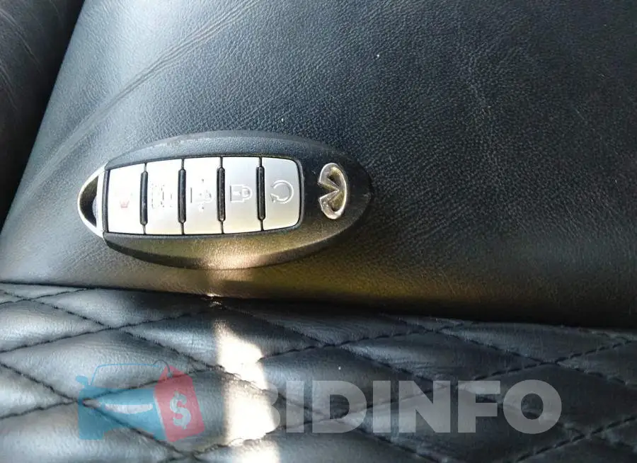 JN1EV7APXHM731621 Photo# 10